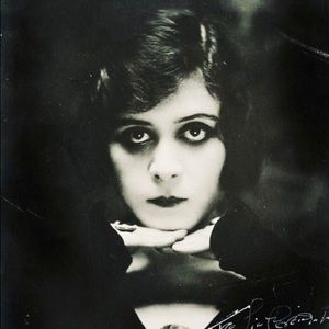 Meet your Posher, Ray